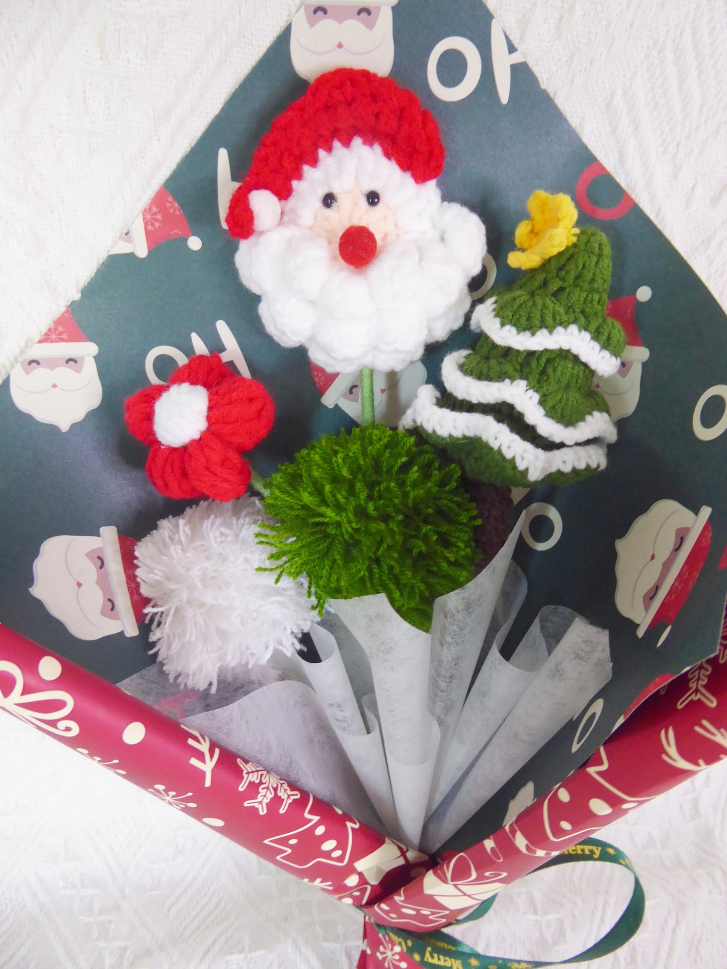 Crochet Flowers Bouquet Handmade, Finished Product, Santa Claus, Gifts for Anniversary, New Year,Birthday, Graduation, Girlfriend, Christmas Day, Holidays